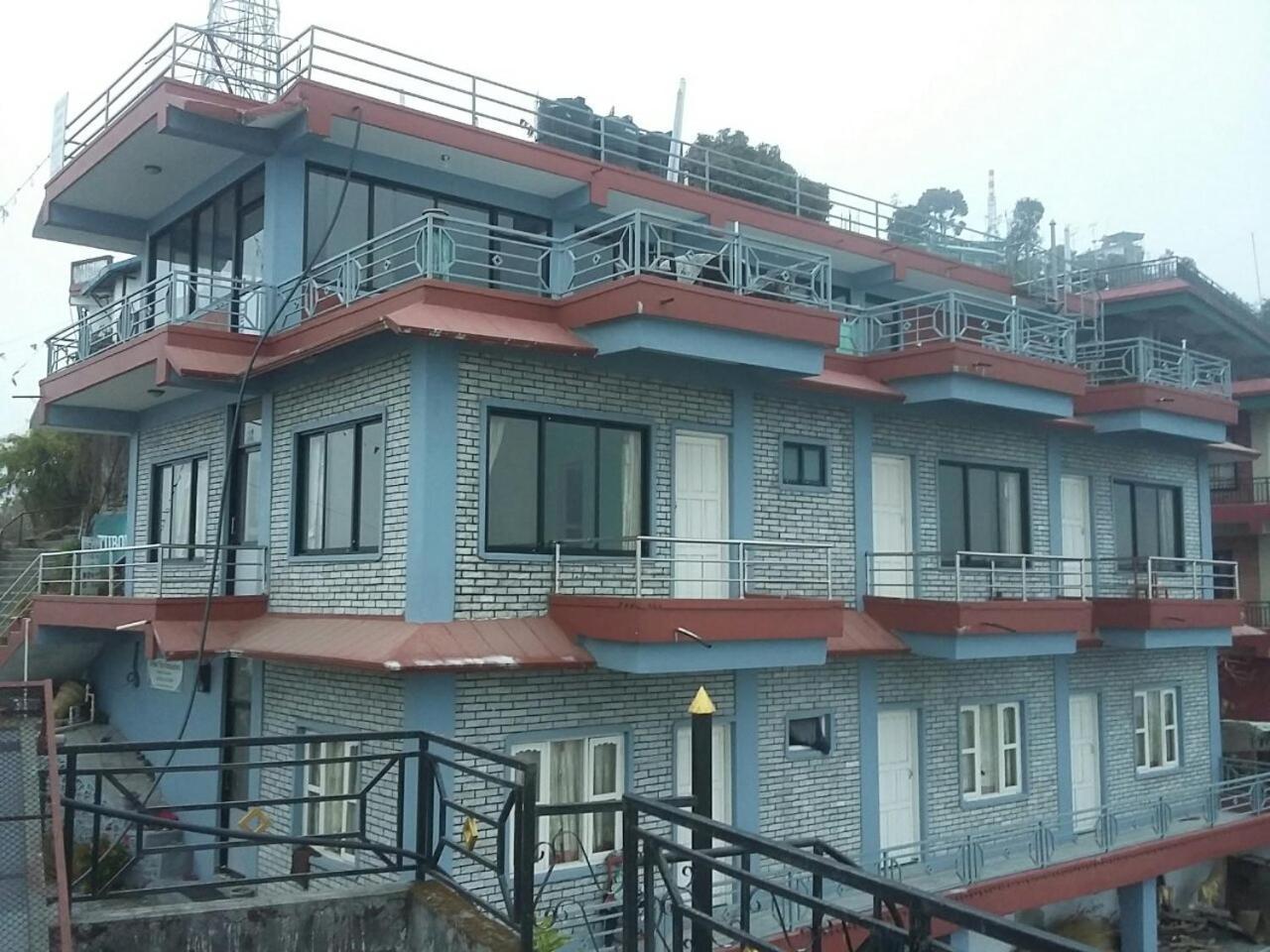 Himalayan Crown Lodge Pokhara Ngoại thất bức ảnh