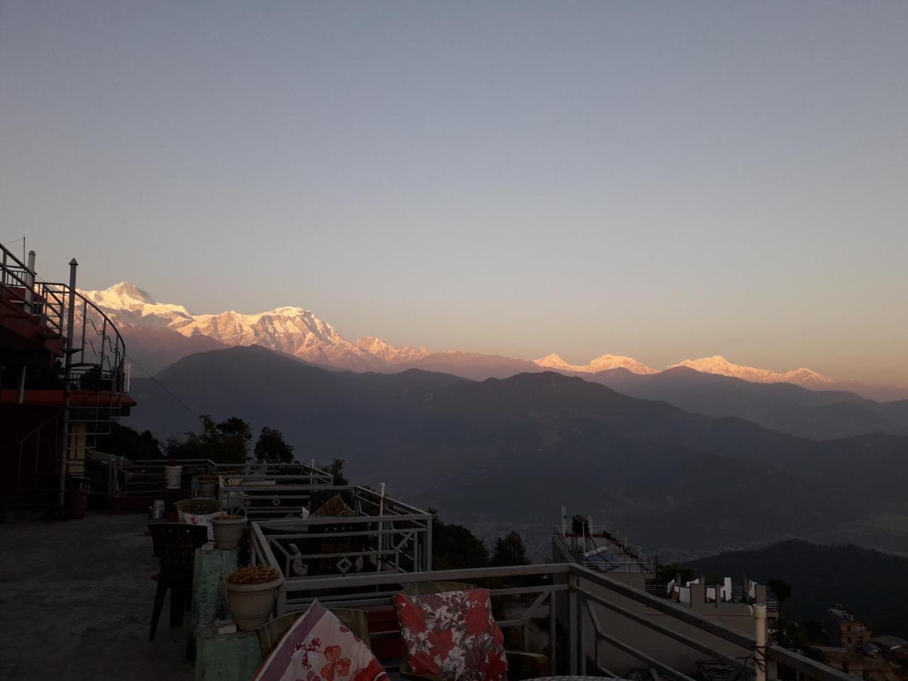 Himalayan Crown Lodge Pokhara Ngoại thất bức ảnh